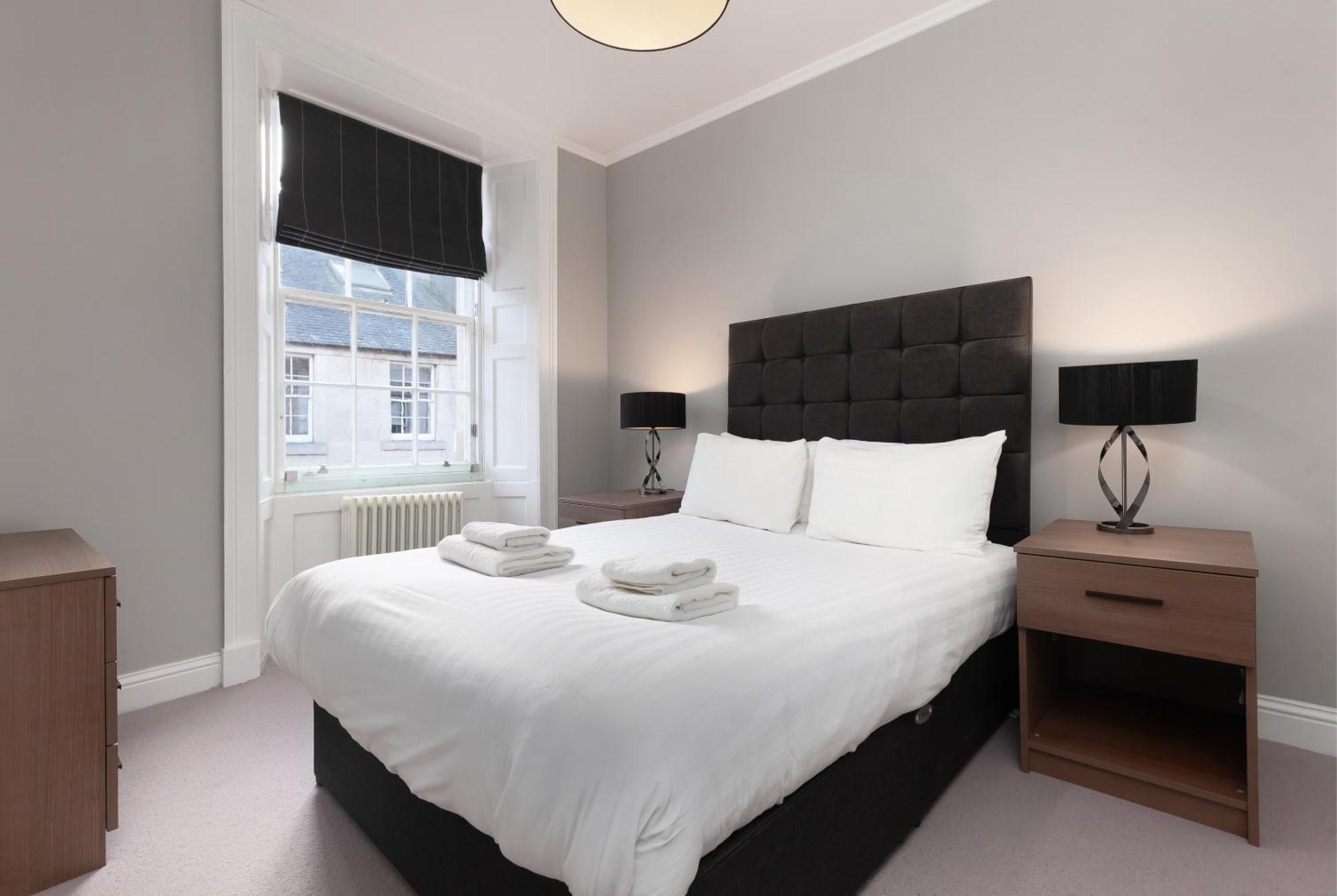 Destiny Scotland - Hill Street Apartments Edinburgh Exterior photo