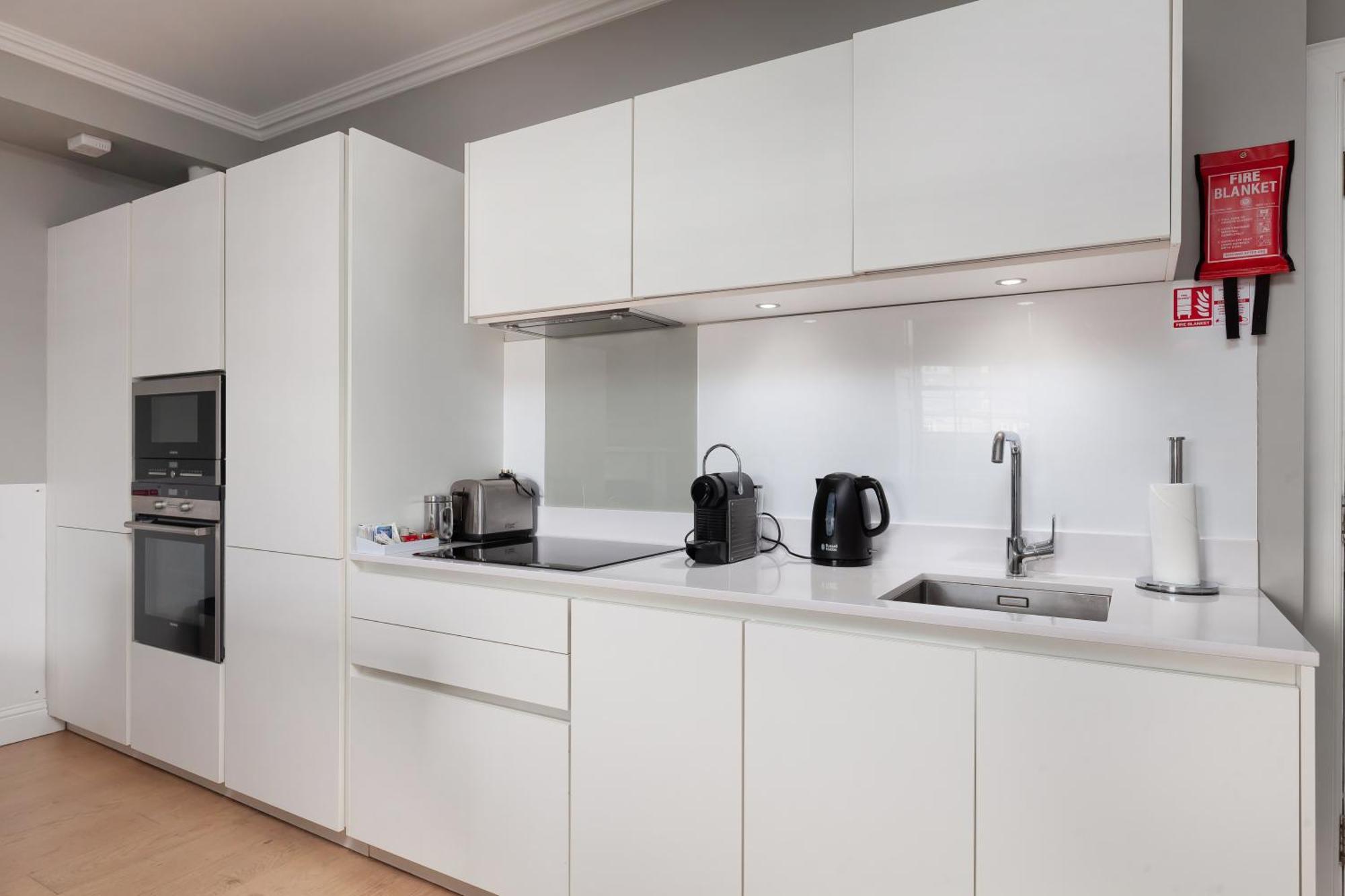 Destiny Scotland - Hill Street Apartments Edinburgh Exterior photo