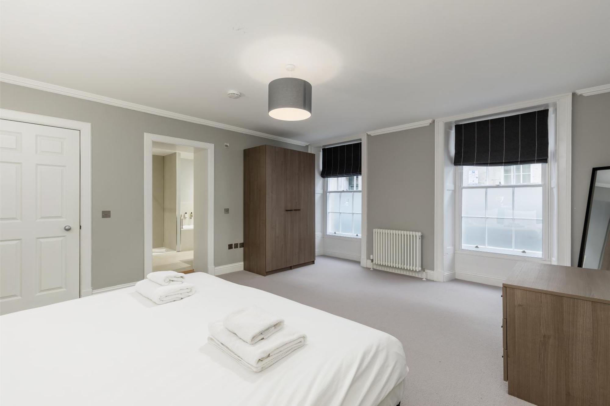 Destiny Scotland - Hill Street Apartments Edinburgh Exterior photo